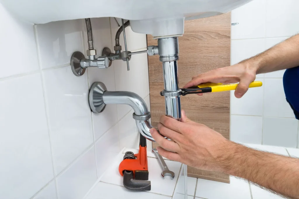 3 Reasons Why You Should Never DIY Your Plumbing